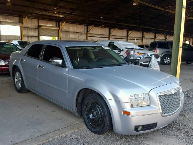 2C3JA53G15H505821 - 2005 CHRYSLER 300 TOURIN SILVER photo 1