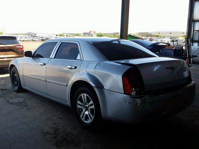 2C3JA53G15H505821 - 2005 CHRYSLER 300 TOURIN SILVER photo 3