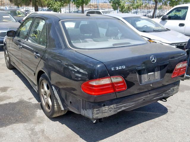 WDBJF65J71B394477 - 2001 MERCEDES-BENZ E 320 BLACK photo 3