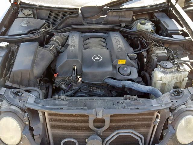 WDBJF65J71B394477 - 2001 MERCEDES-BENZ E 320 BLACK photo 7