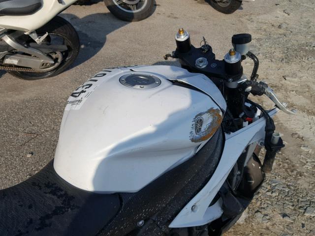 JYARJ16E4CA027628 - 2012 YAMAHA YZFR6 WHITE photo 5