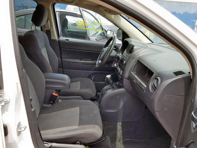 1J4NT1FB6BD228022 - 2011 JEEP COMPASS SP თეთრი ფოტო 5