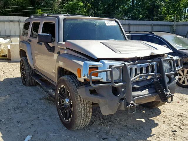 5GTDN136468102008 - 2006 HUMMER H3 SILVER photo 1