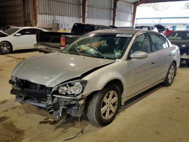 1N4AL11D63C158791 - 2003 NISSAN ALTIMA BAS SILVER photo 2