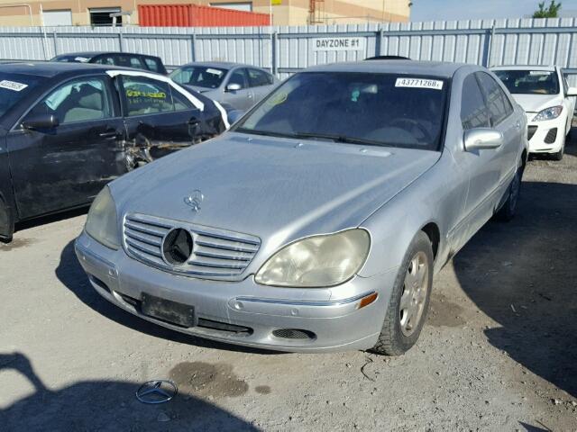 WDBNF70J61A215558 - 2001 MERCEDES-BENZ S 430 SILVER photo 2