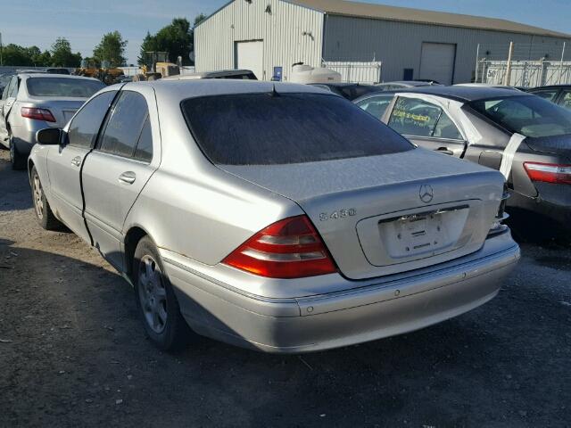 WDBNF70J61A215558 - 2001 MERCEDES-BENZ S 430 SILVER photo 3