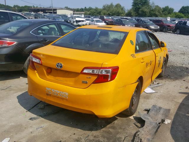 4T1BD1FK4DU077959 - 2013 TOYOTA CAMRY HYBR YELLOW photo 4