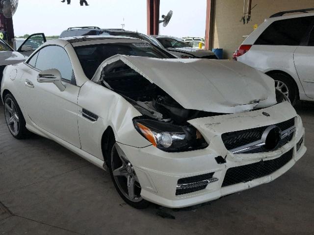 WDDPK4HA7DF057446 - 2013 MERCEDES-BENZ SLK 250 WHITE photo 1