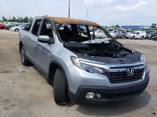 5FPYK3F5XHB002652 - 2017 HONDA RIDGELINE SILVER photo 1