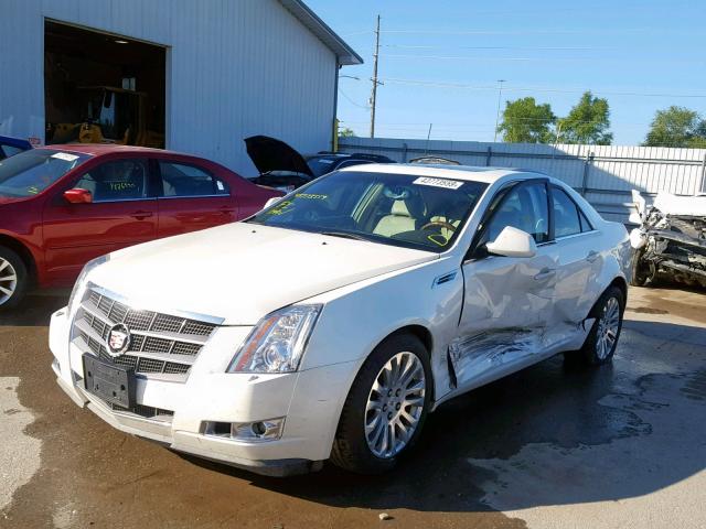 1G6DS57V480179975 - 2008 CADILLAC CTS HI FEA WHITE photo 2