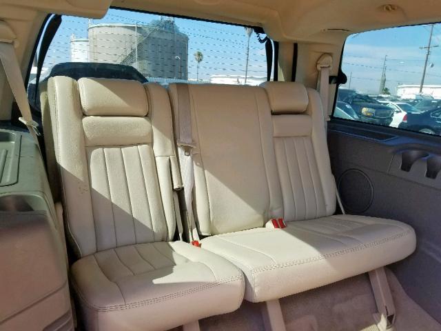 5LMFU27R04LJ39900 - 2004 LINCOLN NAVIGATOR Qara foto 9