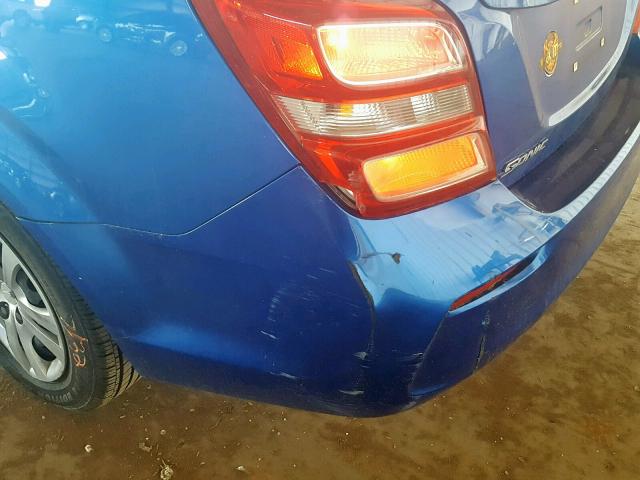 1G1JA5SH3H4161117 - 2017 CHEVROLET SONIC LS BLUE photo 9