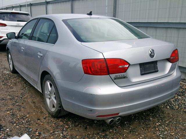 3VWLL7AJ2DM446610 - 2013 VOLKSWAGEN JETTA TDI SILVER photo 3