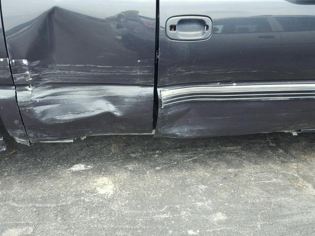 0K00013303808 - 2005 GMC NEW SIERRA BLACK photo 10