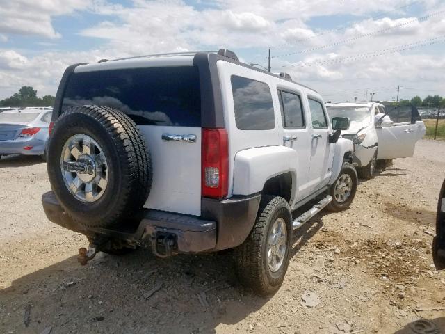 5GTDN136468155064 - 2006 HUMMER H3 WHITE photo 4