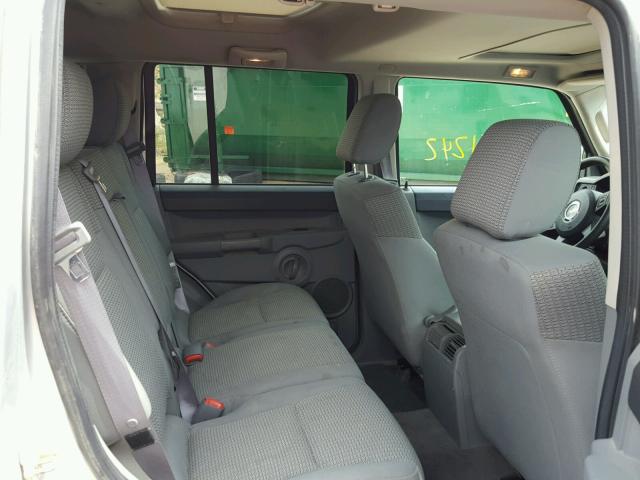 1J8HG48KX6C260840 - 2006 JEEP COMMANDER Gümüş foto 6