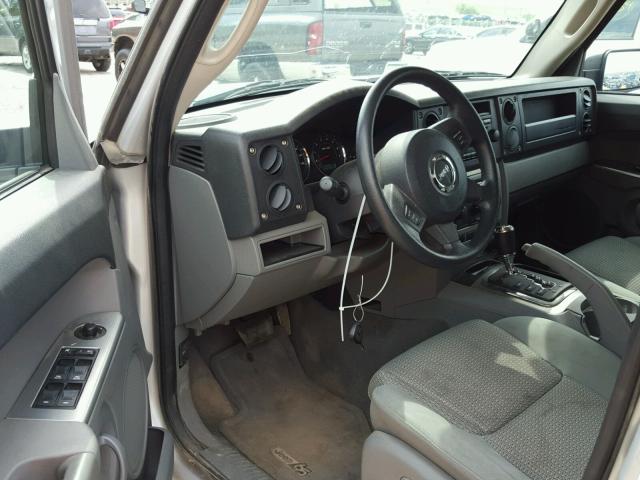 1J8HG48KX6C260840 - 2006 JEEP COMMANDER Gümüş foto 9