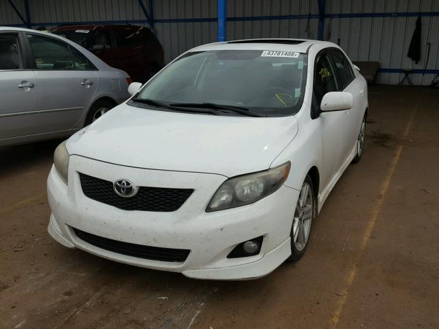 1NXBE40E79Z018297 - 2009 TOYOTA COROLLA XR WHITE photo 2