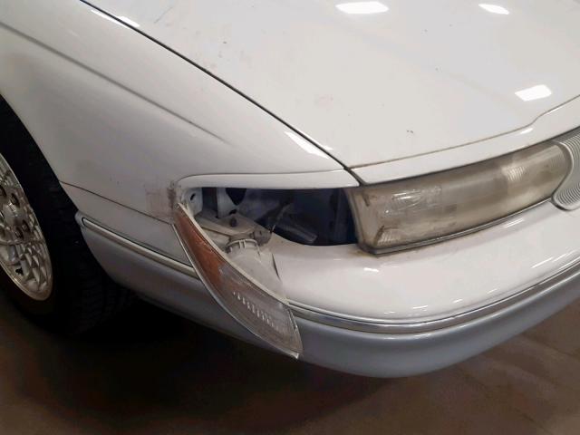 2C3HC56FXVH694559 - 1997 CHRYSLER LHS WHITE photo 9