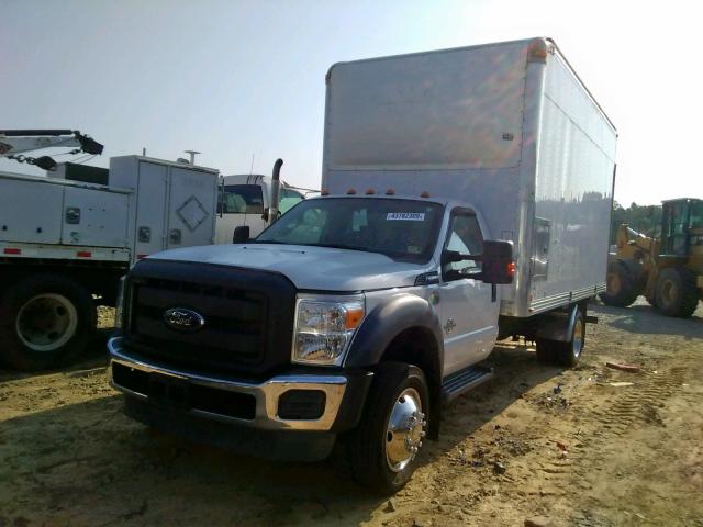 1FDUF5GT1CEB65703 - 2012 FORD F550 SUPER WHITE photo 2