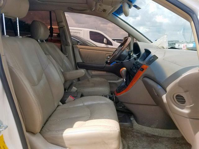 JTJHF10U820269082 - 2002 LEXUS RX 300 WHITE photo 5