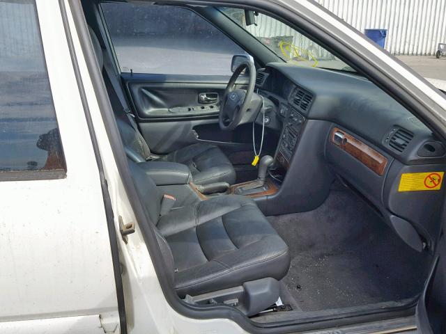 YV1LT56D0X2594691 - 1999 VOLVO S70 WHITE photo 5