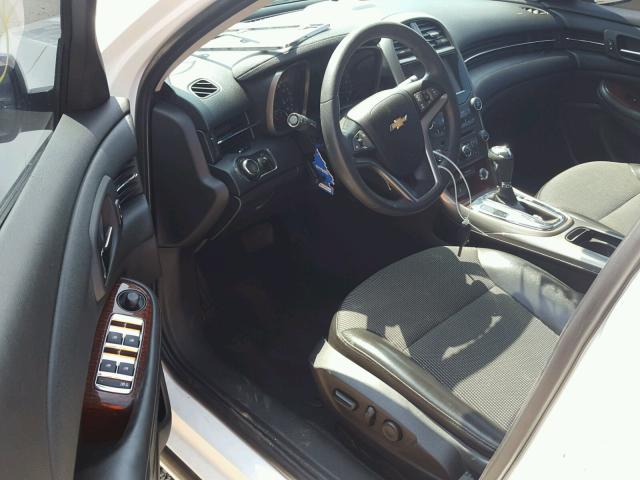 1G11D5RR7DF111941 - 2013 CHEVROLET MALIBU 1LT თეთრი ფოტო 9