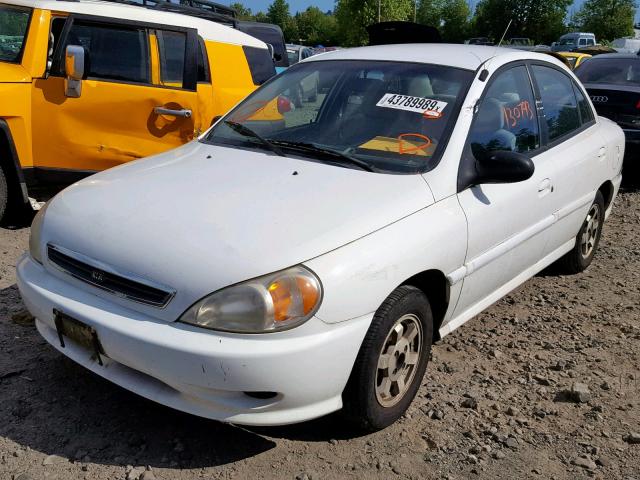 KNADC123416509428 - 2001 KIA RIO WHITE photo 2