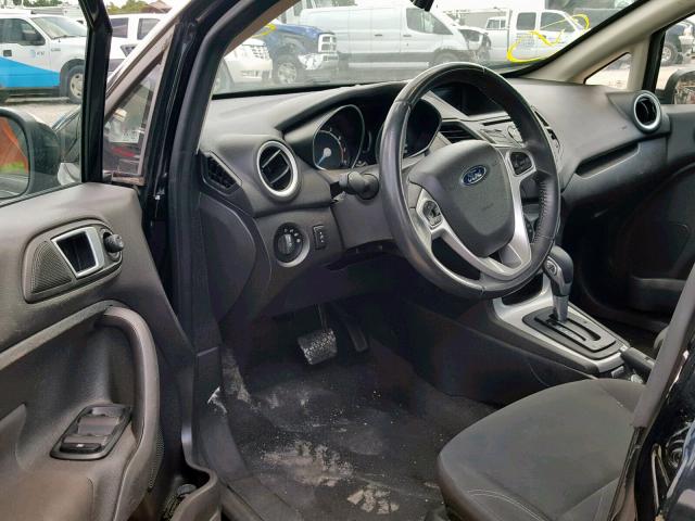 3FADP4BJ2GM114623 - 2016 FORD FIESTA SE BLACK photo 9