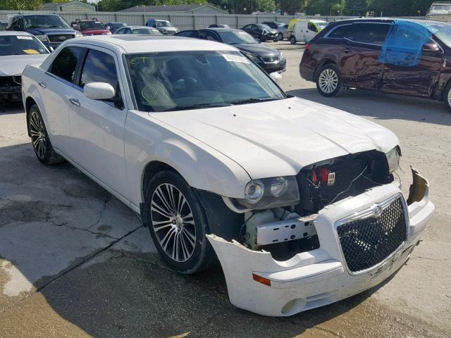 2C3CA9CT7AH255895 - 2010 CHRYSLER 300 S WHITE photo 1