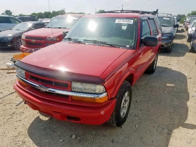 1GNDT13X24K150748 - 2004 CHEVROLET BLAZER RED photo 2