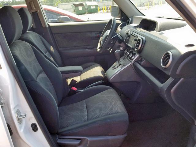 JTLZE4FE9EJ060917 - 2014 TOYOTA SCION XB 白色 照片 5