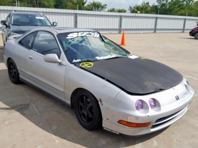 JH4DC4356TS002561 - 1996 ACURA INTEGRA LS SILVER photo 1