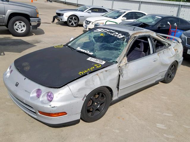 JH4DC4356TS002561 - 1996 ACURA INTEGRA LS SILVER photo 9