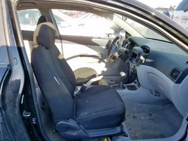 KMHCM36CX7U015155 - 2007 HYUNDAI ACCENT GS BLACK photo 5