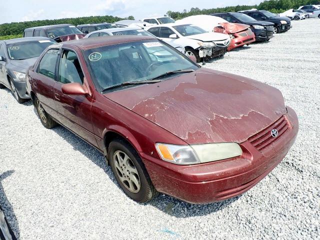 4T1BF28K3XU082295 - 1999 TOYOTA CAMRY LE RED photo 1