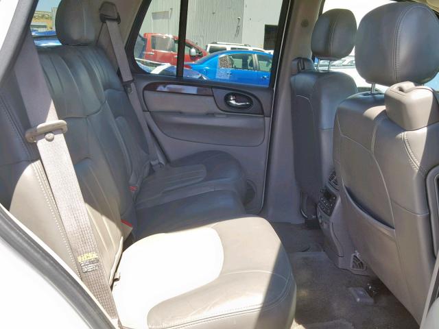 1GKDT13S932312374 - 2003 GMC ENVOY WHITE photo 6