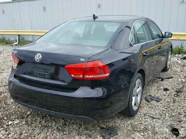 1VWBH7A38DC012577 - 2013 VOLKSWAGEN PASSAT SE BLACK photo 4