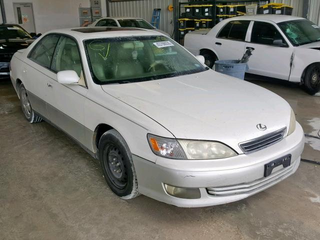 JT8BF28GXY0244396 - 2000 LEXUS ES 300 WHITE photo 1