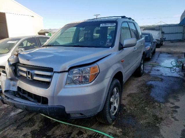 5FNYF18546B004750 - 2006 HONDA PILOT EX SILVER photo 2