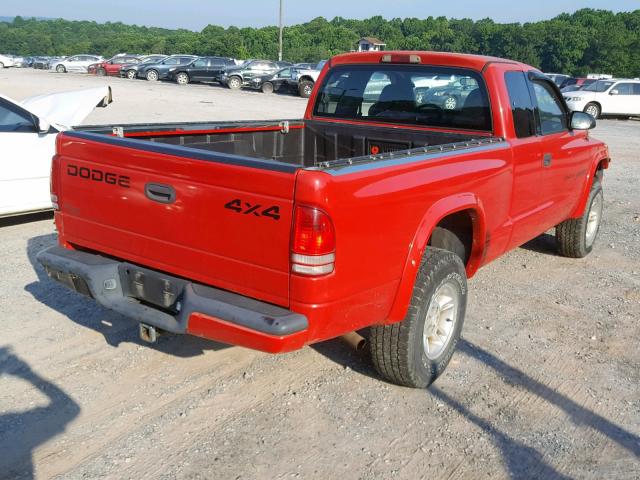 1B7GG22NXYS697563 - 2000 DODGE DAKOTA RED photo 4