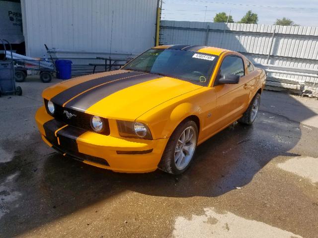 1ZVFT82H775231149 - 2007 FORD MUSTANG GT ORANGE photo 2