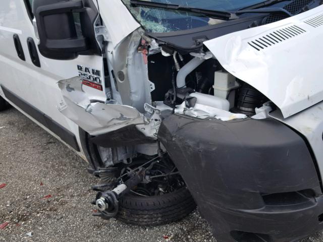 3C6TRVDG5KE533941 - 2019 RAM PROMASTER 白色 照片 9