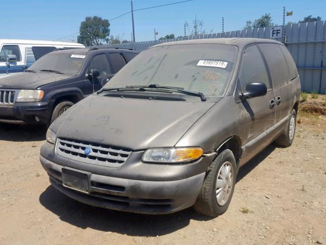 2P4GP45R9WR658290 - 1998 PLYMOUTH VOYAGER SE SILVER photo 2