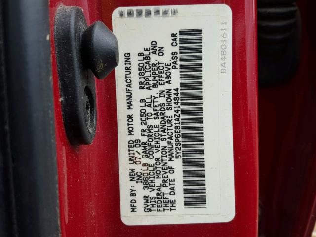 5Y2SP6E81AZ414844 - 2010 PONTIAC VIBE RED photo 10