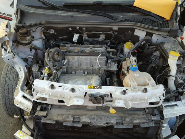 ZFBERFAT6G6B44320 - 2016 RAM PROMASTER 白色 照片 7