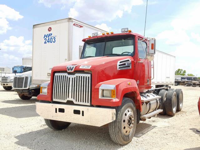 5KJJAVDVXFLGH6954 - 2015 WESTERN STAR/AUTO CAR CONVENTION RED photo 2