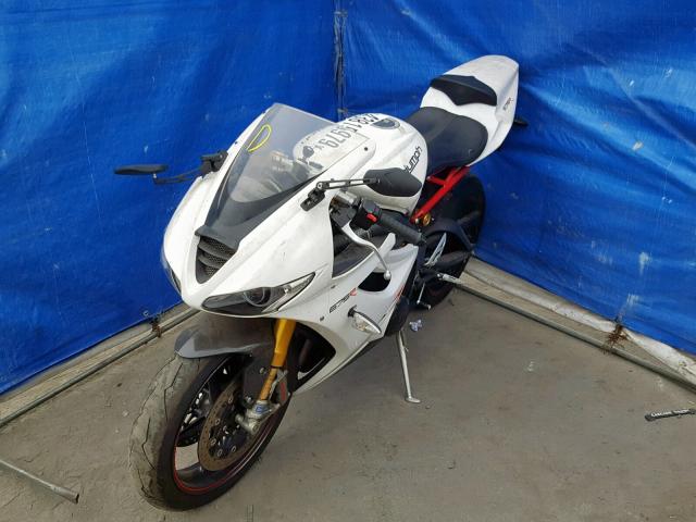 SMTD03NS1CT542662 - 2012 TRIUMPH MOTORCYCLE DAYTONA 67 WHITE photo 2