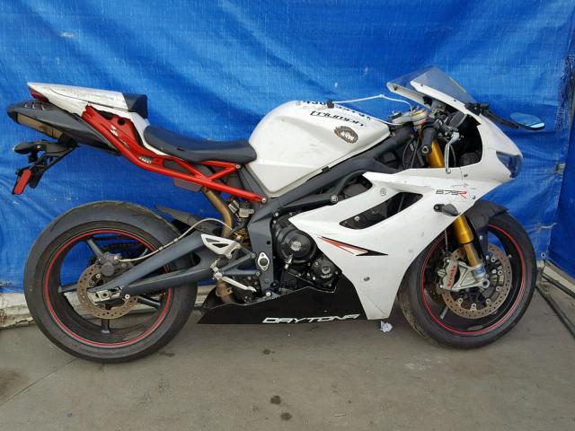 SMTD03NS1CT542662 - 2012 TRIUMPH MOTORCYCLE DAYTONA 67 WHITE photo 9