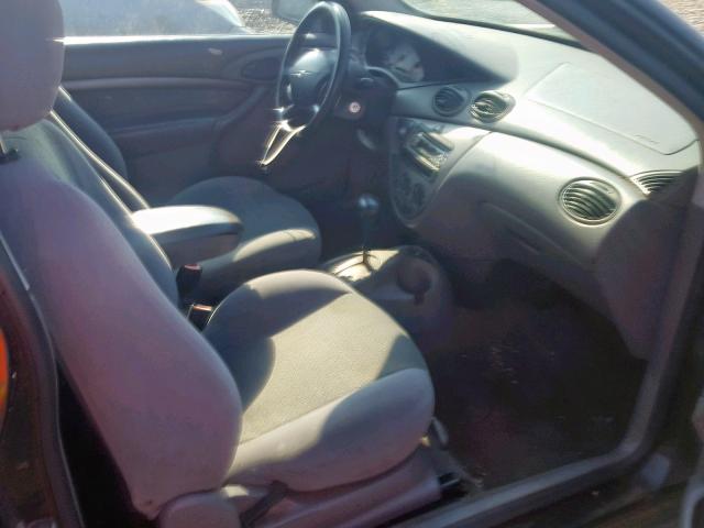 3FAFP31341R104966 - 2001 FORD FOCUS ZX3 BLACK photo 5